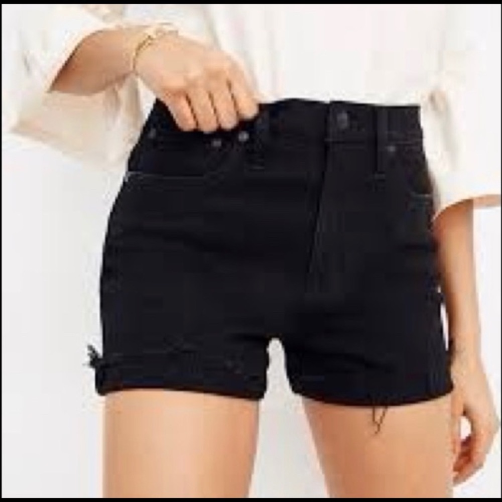 Madewell~ black high rise denim shorts 4” size 32